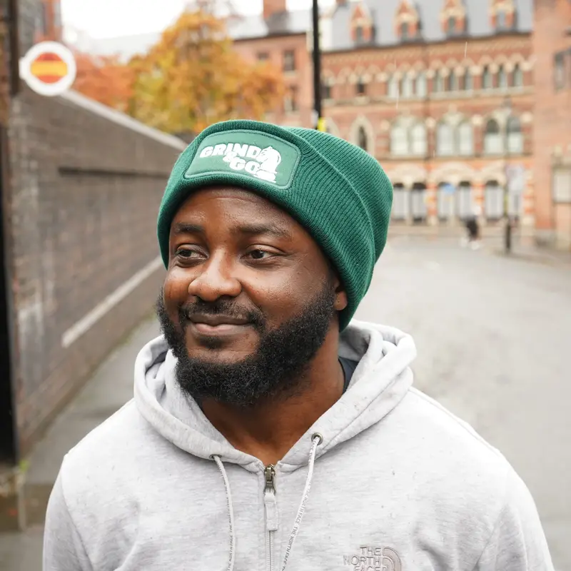 Grind & Go Reversible Beanie – Barista Style 1