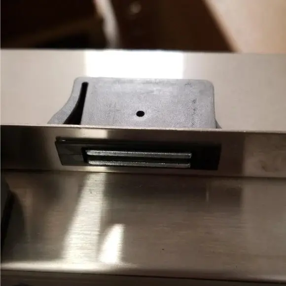 Lion Magnetic Door Insert For Grill Or Refrigeration Cabinets – Part #1212 1