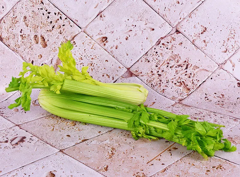 Organic Celery, 400G – Crisp Stalks, Fresh From The Field 1