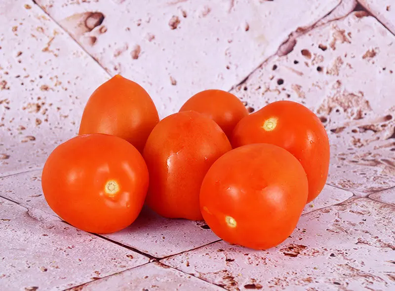 Roma Tomatoes – 650G Vine-Fresh Pack (#123082) 1
