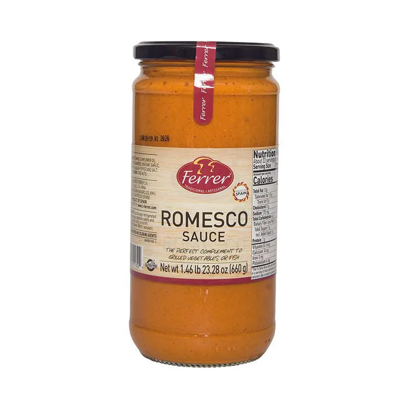 Traditional Romesco Sauce, Roasted Red Pepper & Almond Base, 640G 1